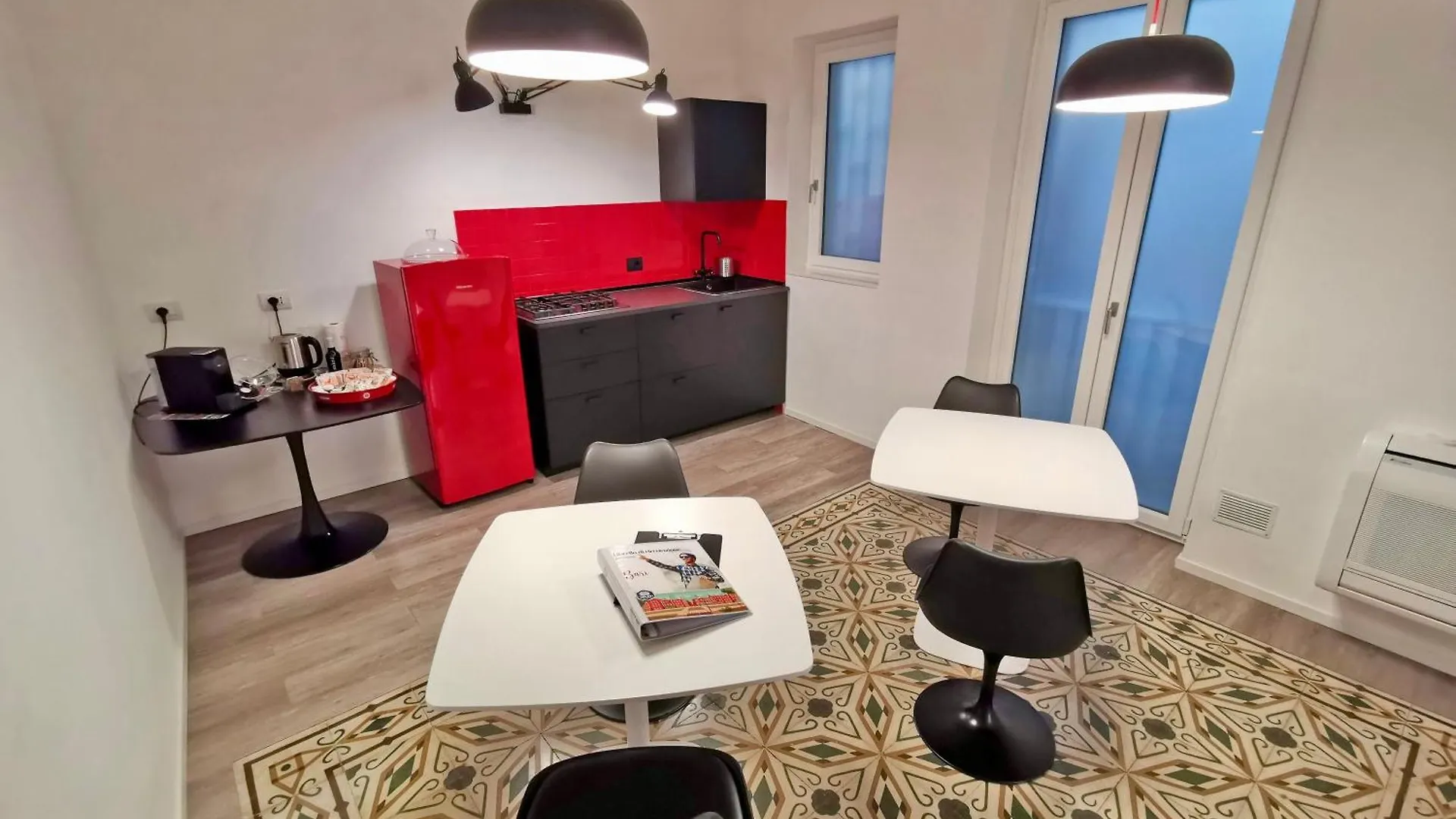L'Officina Bed & Breakfast Bari 0*,  Italy