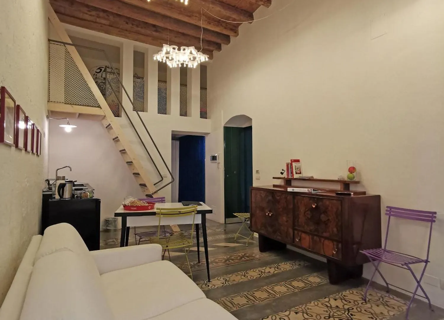 Bed & Breakfast L'Officina Bed and Breakfast Bari