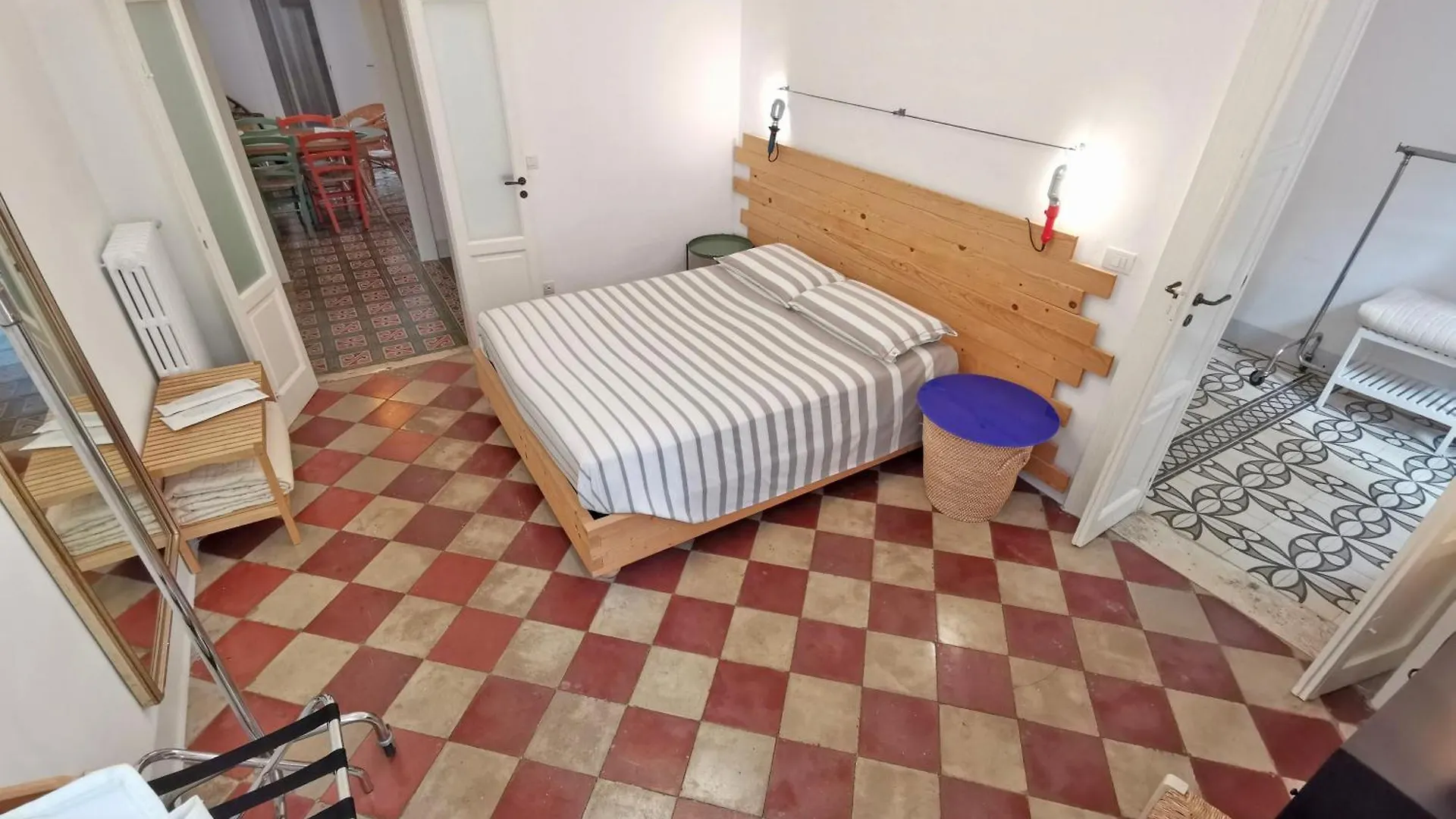 Bed & Breakfast L'Officina Bed and Breakfast Bari